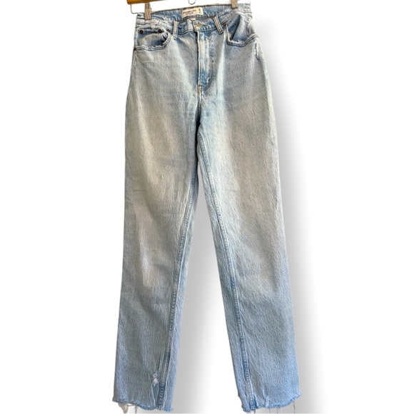 Abercrombie & Fitch The ‘90s Straight Ultra High Rise Jeans Size 4 Long - Picture 1 of 7